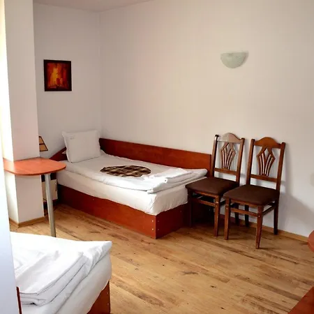 Hotell Family Daisy 2*