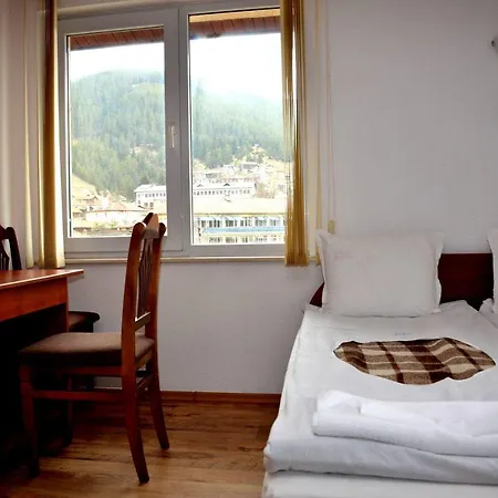 Family Daisy Hotel 2*