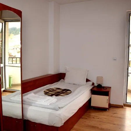 Family Daisy Hotel 2*