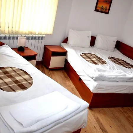 Hotell Family Daisy 2*