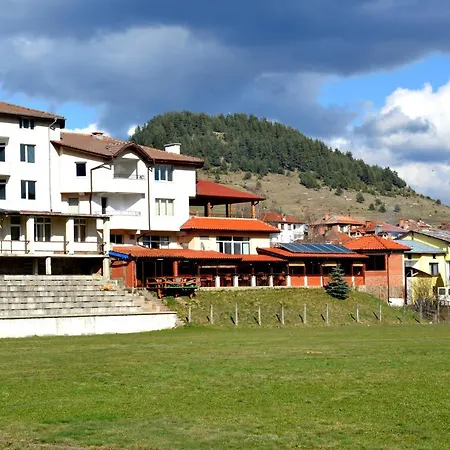 Family Daisy Hotel