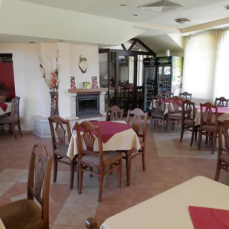 Family Daisy מלון Borino